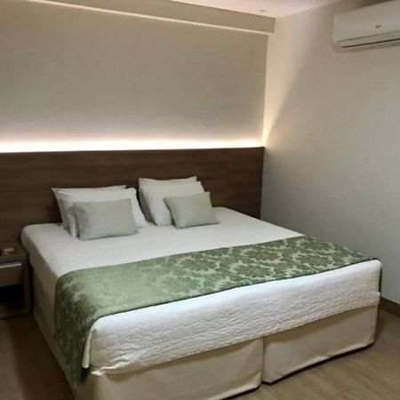 Apart Hotel Vista Azul 도밍고스 마르틴스 외부 사진
